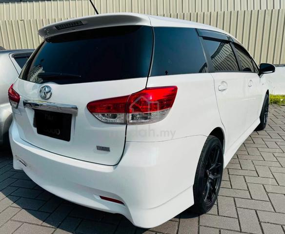 2012 Toyota WISH 1.8 S ZGE20G FACELIFT (A) - 4