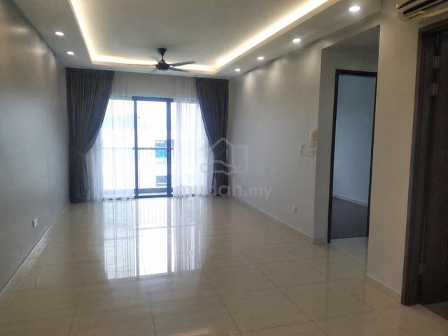 Queens Residences Q1 @ Queens Waterfront 1