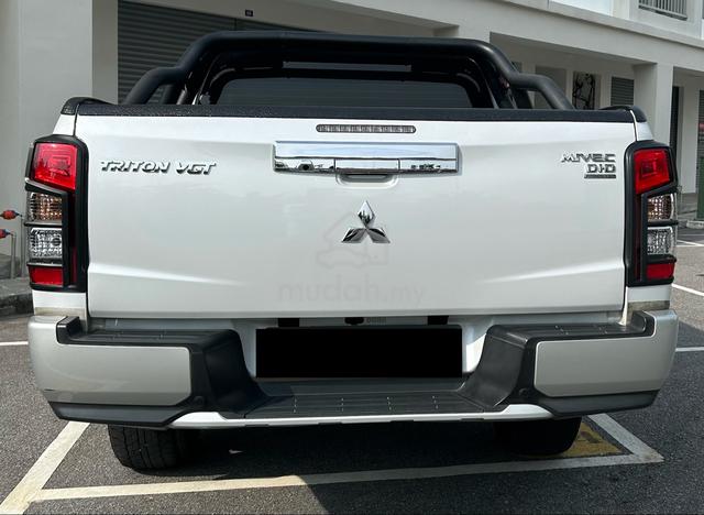 2021 Mitsubishi TRITON 2.4 VGT PREMIUM MY19 L200 - 4