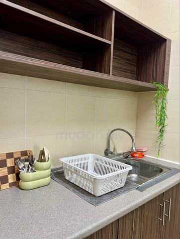 Cozy Room IMMEDIATE MOVE IN - OCTOBER (Short-rental available) 1