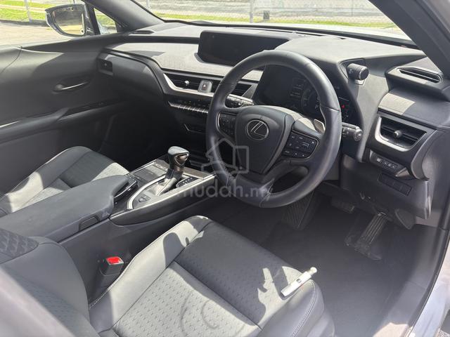 2021 Lexus UX200 2.0 VERSION C (A) OFFER - 3