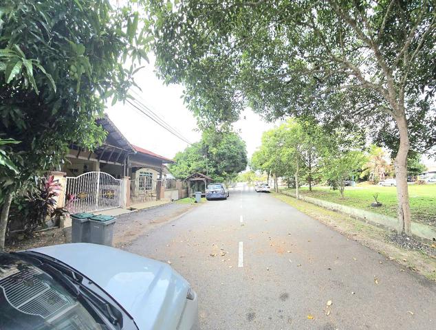 Facing Open Renovated Semi D Setingkat Taman Manis 2 Parit Raja Johor 2