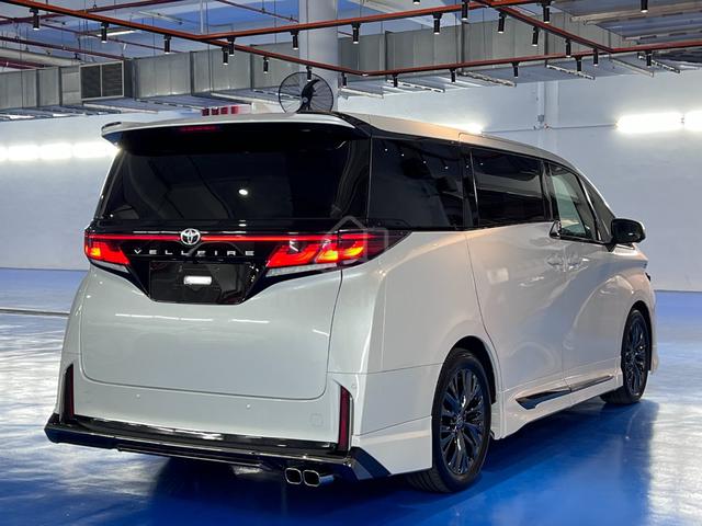 Toyota Vellfire 2.4 Z Premier Full Spec Side Step - 2