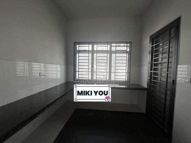 Perennia, 2 storey terrace, bandar rimbayu house for rent -Kitchen top 1