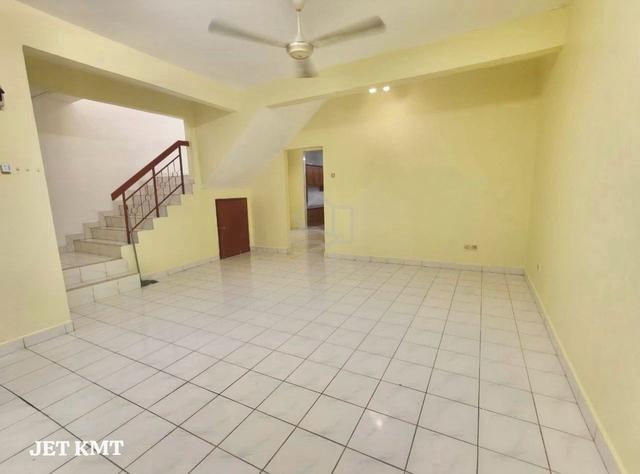 Bandar Bukit Tinggi 1 Klang Double Storey House for rent kitchen top 1