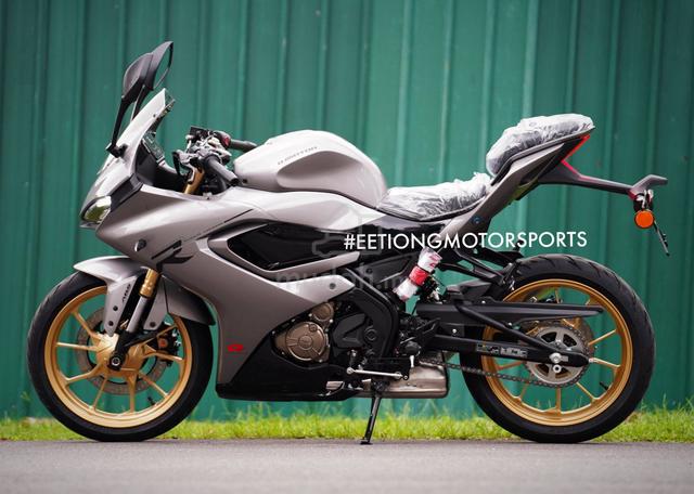 QJMOTOR SRK250 R SRK 250 Sport BARU OFFER PROMOSI - photo 6 of 23