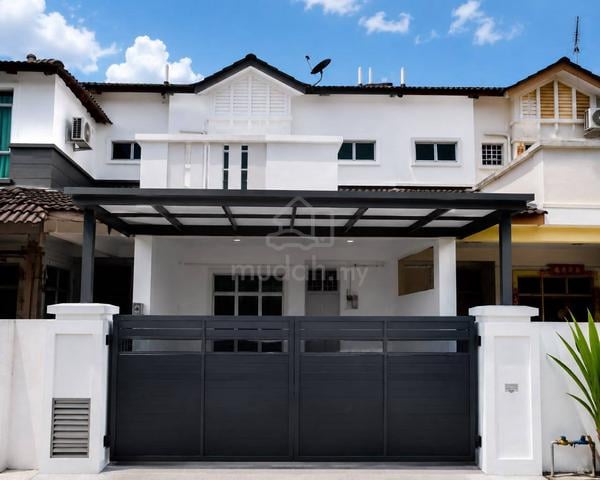 Bandar Putra Jalan Merbau behind Verbena kulai Fully renovated unit 1