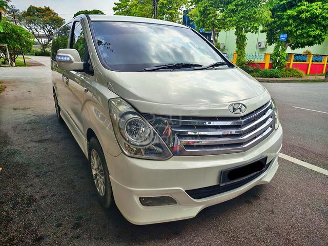 2012 Hyundai GRAND STAREX 2.5 (A) - 1