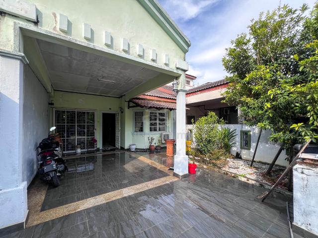 Puncak Alam Fasa 1 dekat sekolah (MAHKOTA IMPIAN) 1