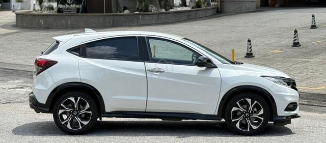 2021 Honda HR-V 1.8 RS (A) FULSPEC ONE LADY OWNER - 5