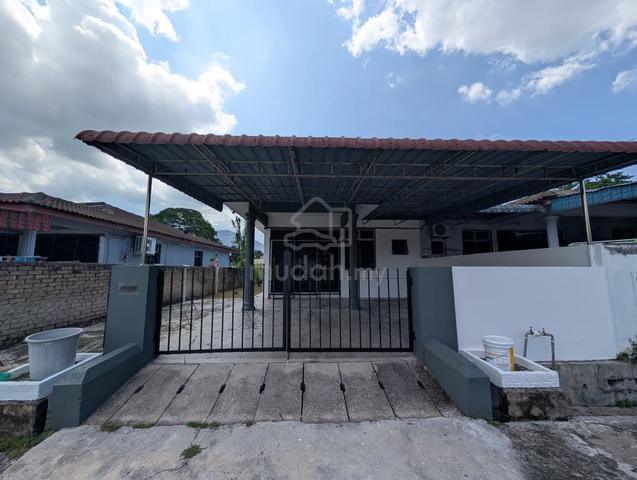 Single Storey Intermediate Corner - Chemor 1