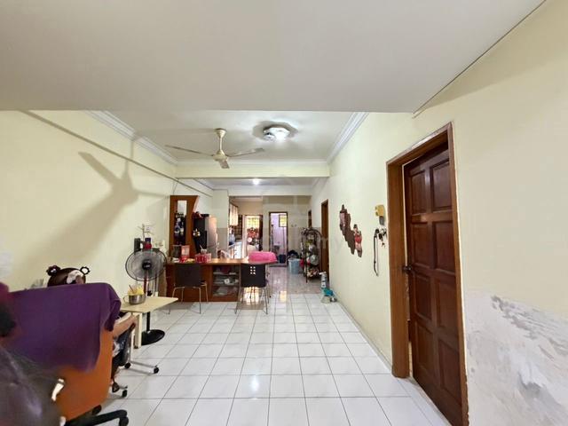 >>Ground Floor, Facing Empty, Renovated<< Rawang Putra, Rawang 1