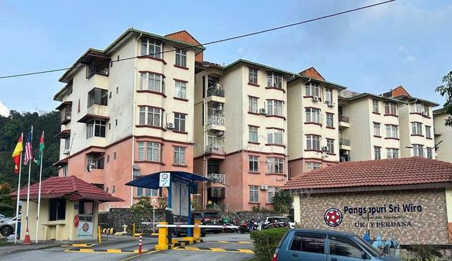 Bilik untuk disewa – Apartment Sri Wira, Ukay Perdana  Master bedroom | Non-sharing 1
