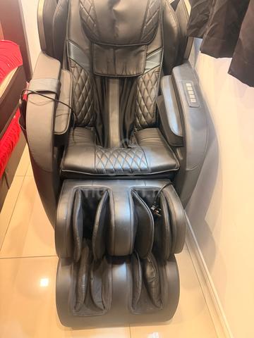 New Used Massage Chair - photo 2 of 6