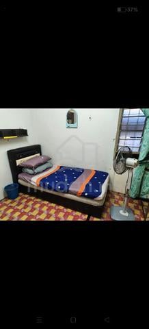 Bilik besar tingkat 1 Mahkota cheras 1