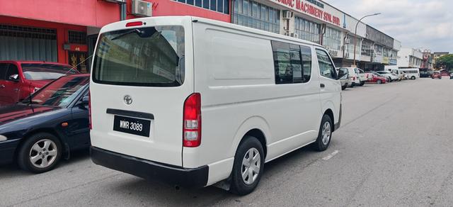 Toyota Hiace 2.5 Semi panel One Owner Acc Free - 3