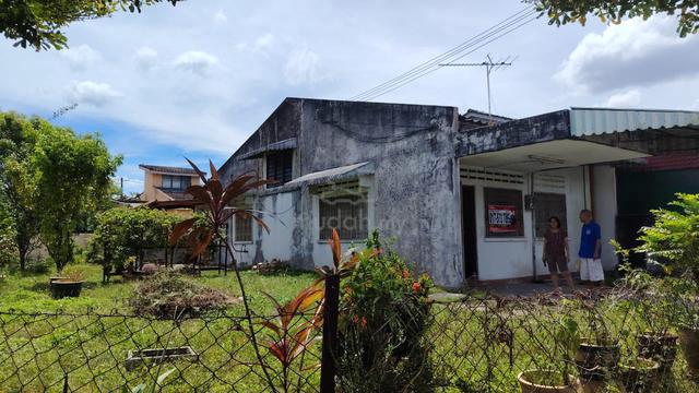 Ipoh Tasik Garden Halo Like Single Storey Terrace (Corner) 1