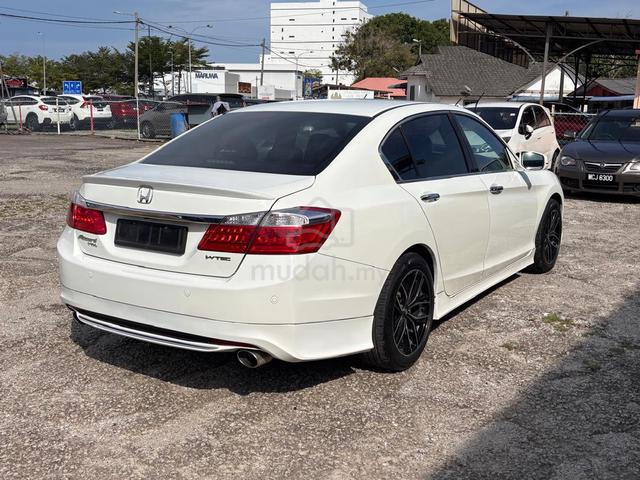 2013 Honda ACCORD 2.0 VTi FACELIFT (A) - 4