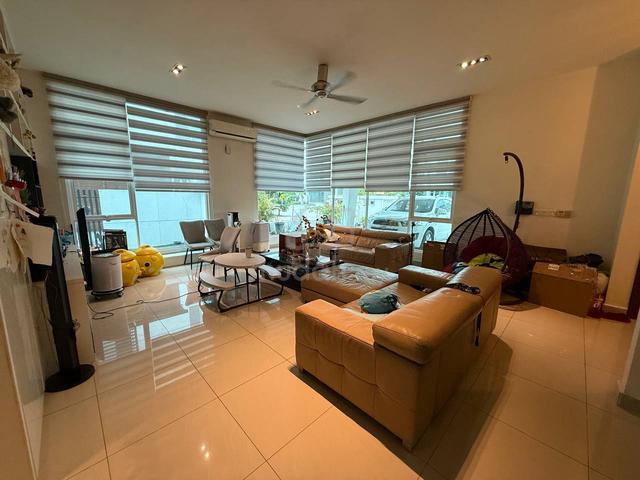 24 HOURS SECURITY Semi D 3 Storey Jacaranda Residence 1