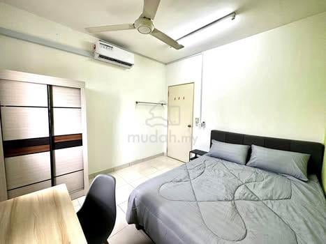 New Refurbished MIDDLE room (M3) Setia Taipan,Setia Alam 1