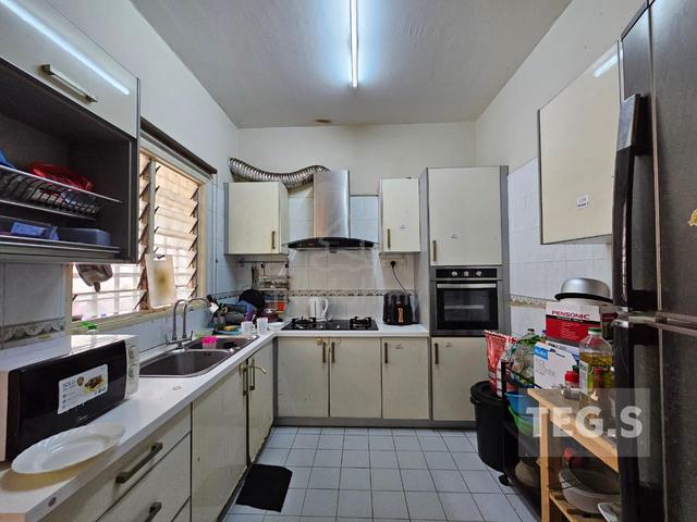 Below Value! Full Loan! Double Storey House Kota Kemuning Doritis 3