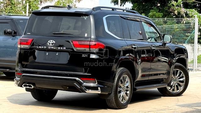 2023 Toyota Land Cruiser 3.5 LC300 ZX SUV - 2