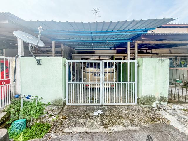 FULL LOAN Double Storey Terrace Taman Cuepacs, Kajang 1