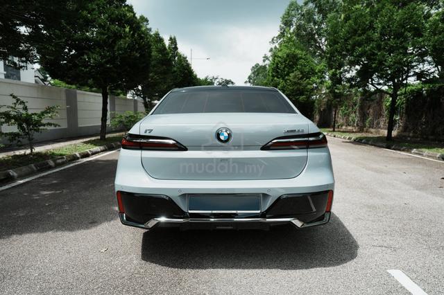 2023 BMW i7xDrive60 M Sport Brooklyn Grey Metallic - 4