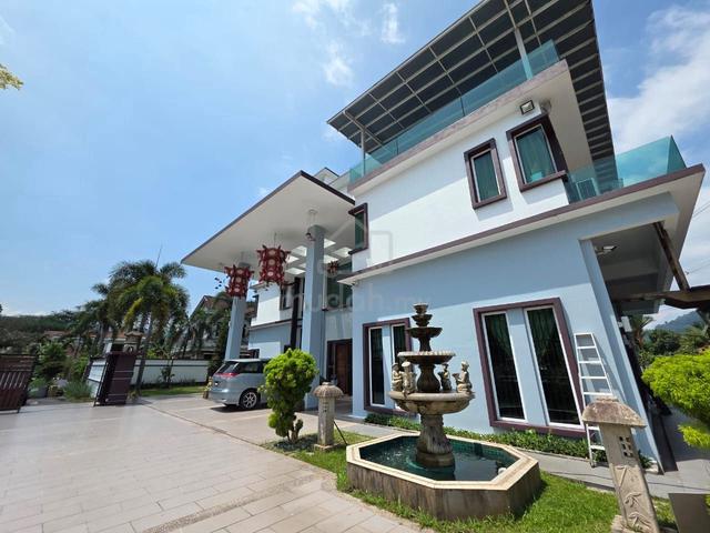 Rawang Templer Baiduri Bungalow 3storey Renovated Swimming Pool & Lift 1