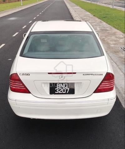 Mercedes Benz C200K 2009 (W203) - 4