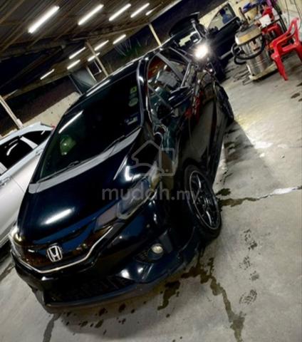 2016 Honda JAZZ 1.5 V - 2