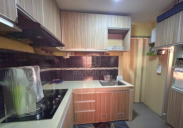 Apartment Seroja (Puchong) 1