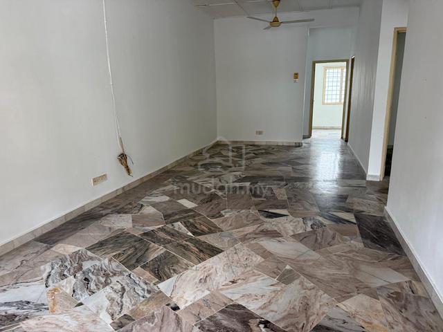 Single Storey Terrace Jalan Suakasih Bandar Tun Hussein Onn Cheras. 1