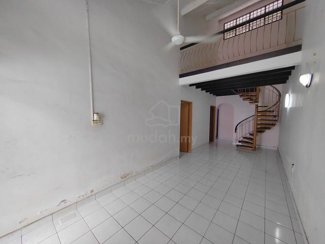 Taman Molek Single Storey House For Sale 1