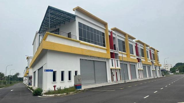 2 Storey Factory Warehouse Taman Industri Sungai Putus Klang For Sale 1