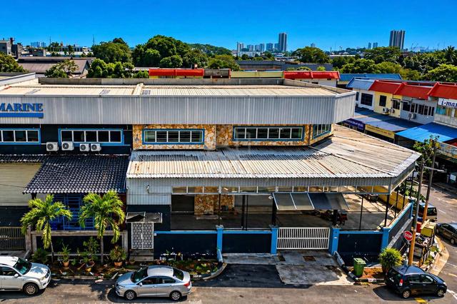Corner 2 Storey Semi Detached Perindustrian Tanah Tampoi Kempas Johor 1