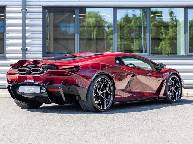 2024 Lamborghini Revuelto V12 AD PERSONAM - 2