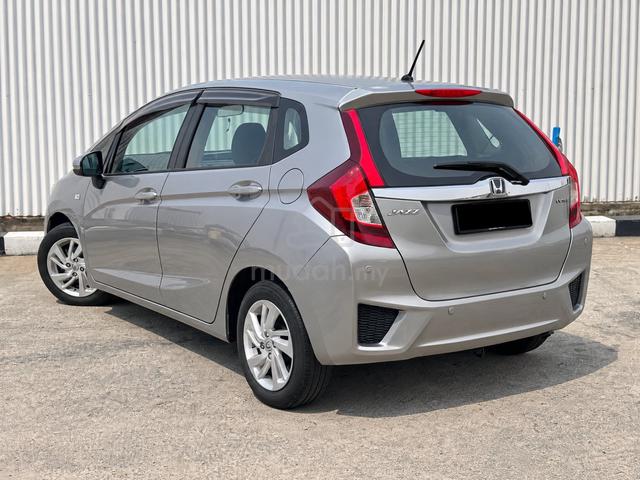 2018 Honda JAZZ 1.5 FULL SPEC FULL SERVICE RECORD - 2