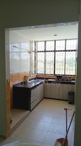 10 Minutes to Ujong Pasir - RENOVATED 3 Rooms Townhouse 1