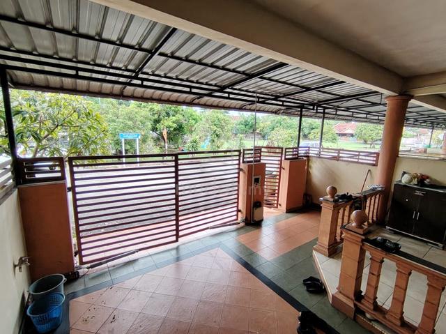 [Facing Open] Teres 1 Tingkat Suku Kempadang Aman Kuantan depan padang 1