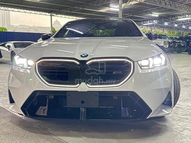 2025 Bmw M5 4.4 G90, 727HP, xDrive AWD, Save 300k - 2