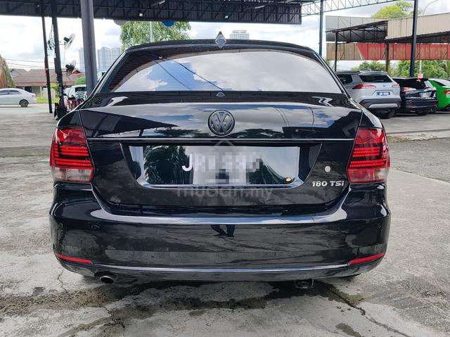 2016 Volkswagen VENTO 1.2 TSI HIGHLINE (A) - 4