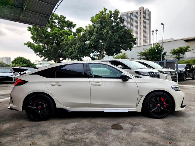 2025 Honda CIVIC 2.0 TYPE R FL5 (M) GRADE SA - 5