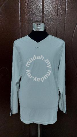 nike center swoosh long sleeve