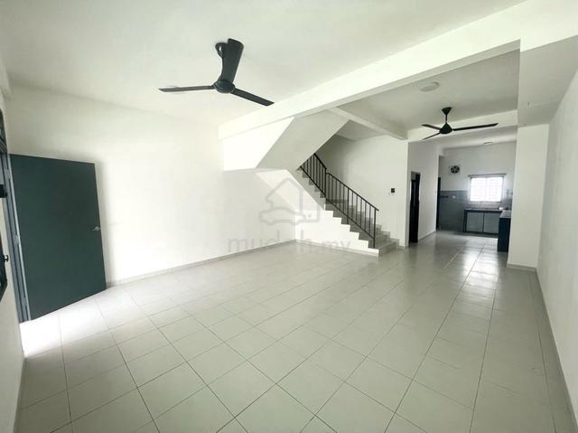 Taman Pulai Mutiara 2.5 Storey Landed House Partial Furnish For Rent 1