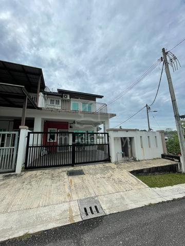 CORNER LOT Double Storey Prima Beruntung 1