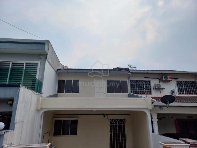 Taman Putra Ampang Double Storey House 1
