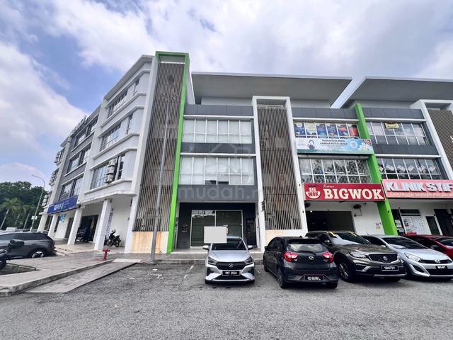 BANDAR PUTERI BANGI Ground Floor Furnished Renovated Facing Road 1