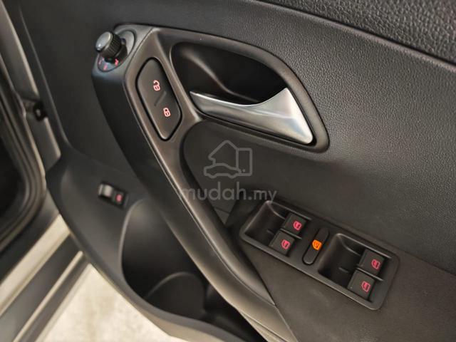 2015VolkswagenPolo STi 1.6 (A)B/ListBolehLoanKedai - 5