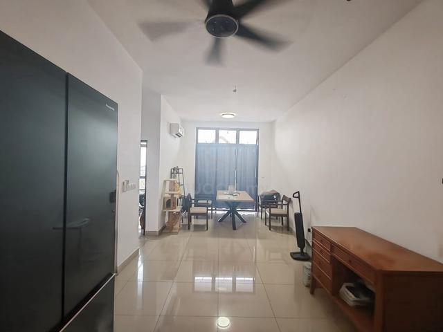 Twin Tower Residence 1